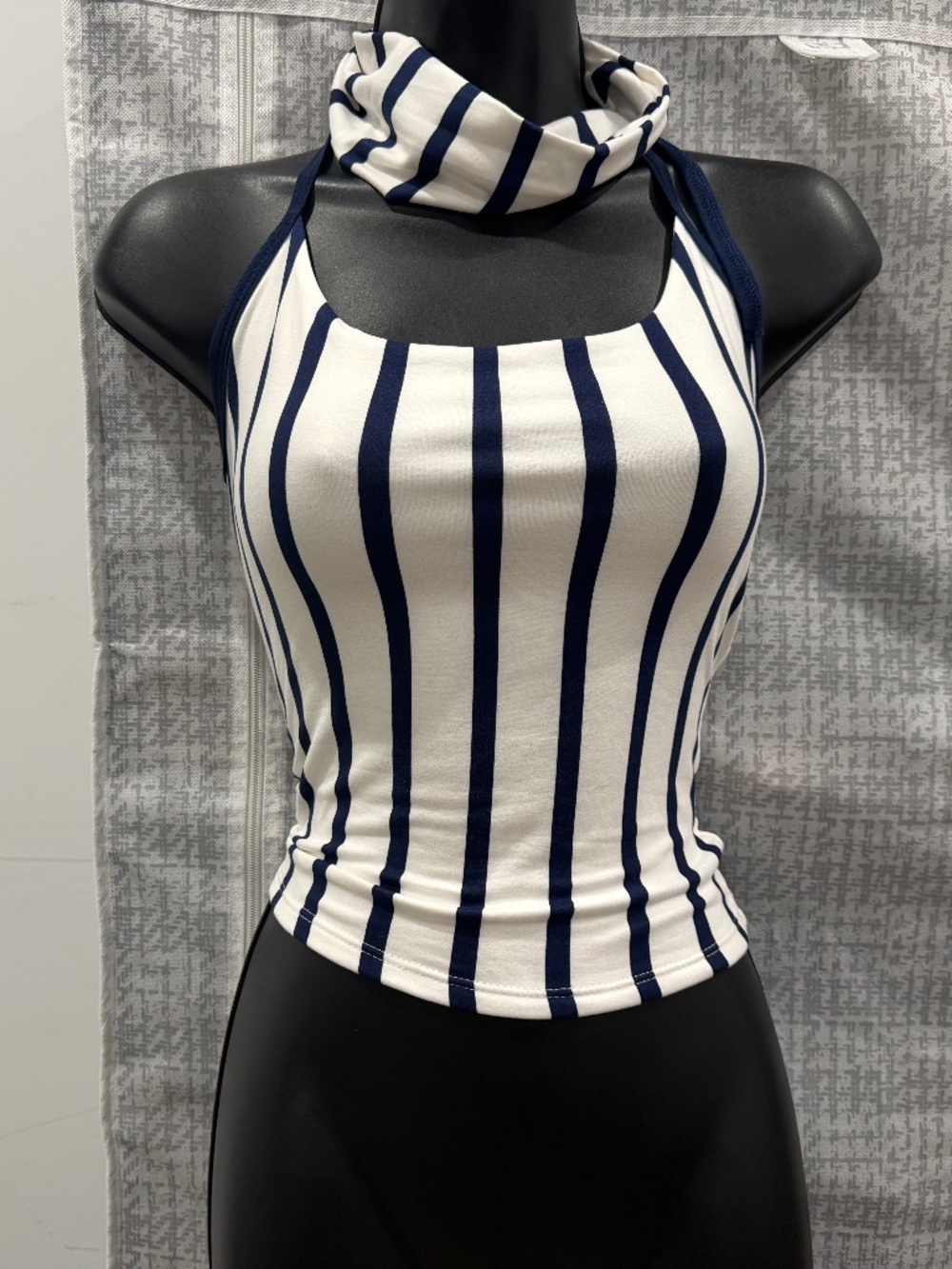 Halter top